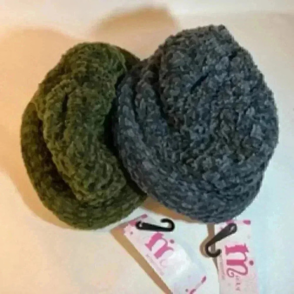 Minky Accessories beanie caps Winter‎ Knit beanie  snow Hats Set  Of 2  NWT - Picture 3 of 8